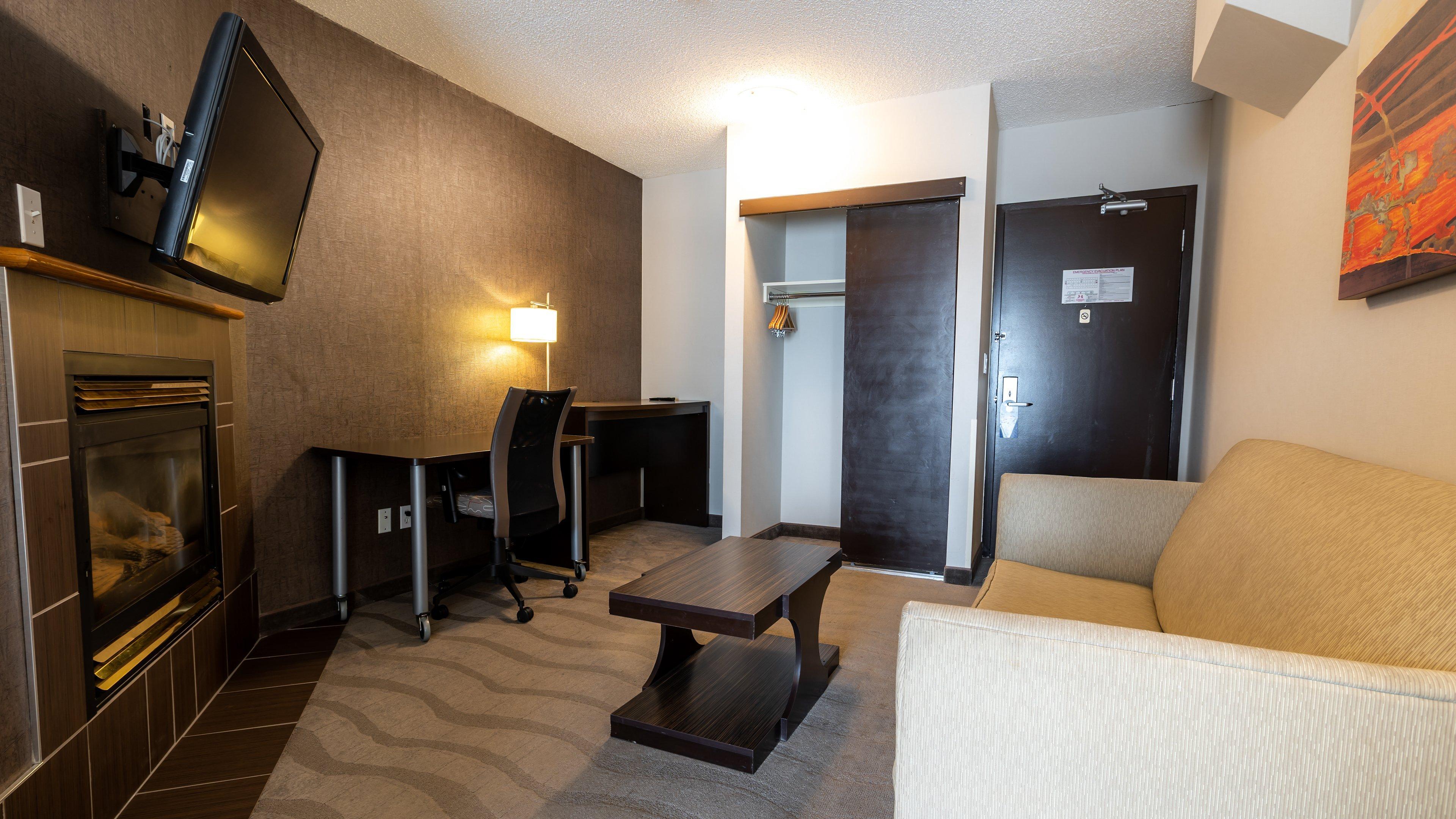 Holiday Inn Express Hotel & Suites - Edmonton International Airport By Ihg Nisku Exterior photo