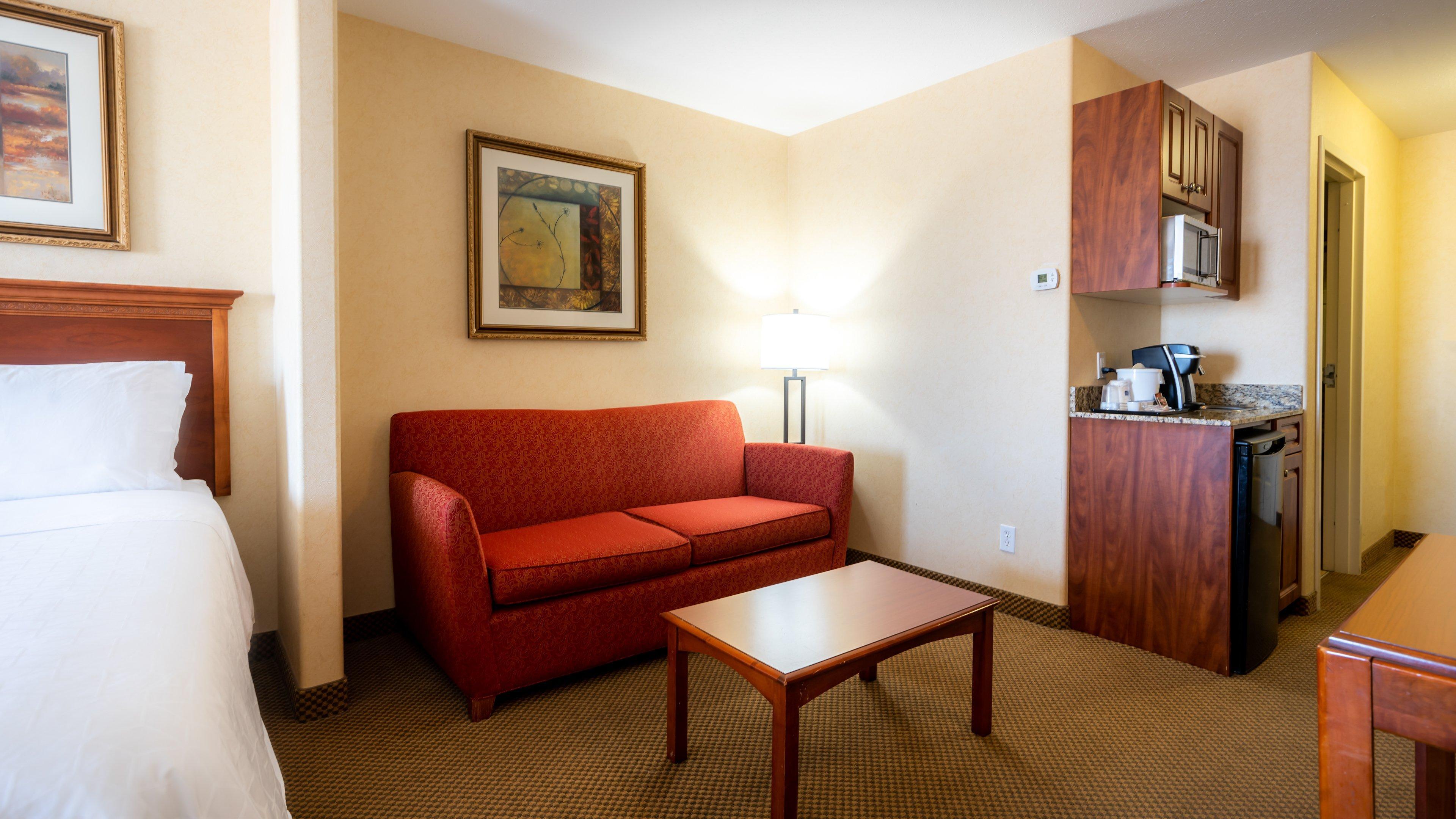 Holiday Inn Express Hotel & Suites - Edmonton International Airport By Ihg Nisku Exterior photo