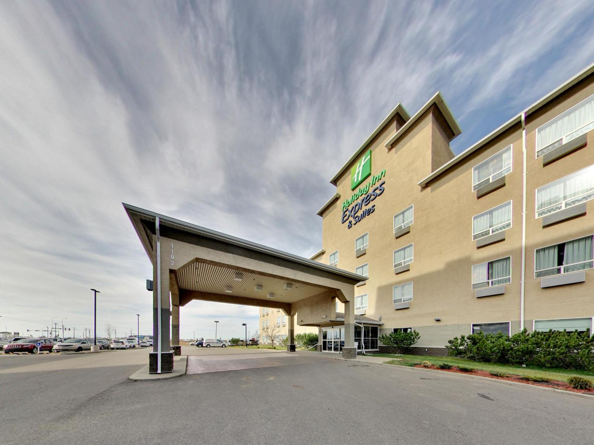 Holiday Inn Express Hotel & Suites - Edmonton International Airport By Ihg Nisku Exterior photo