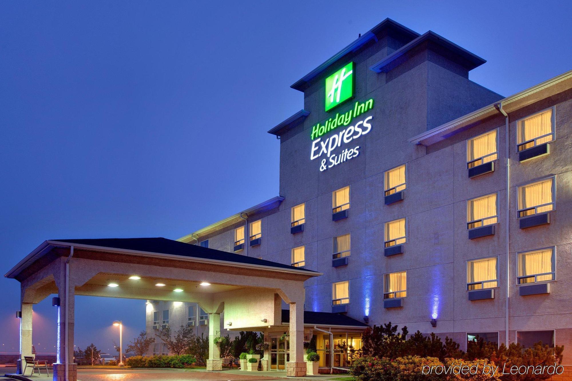 Holiday Inn Express Hotel & Suites - Edmonton International Airport By Ihg Nisku Exterior photo